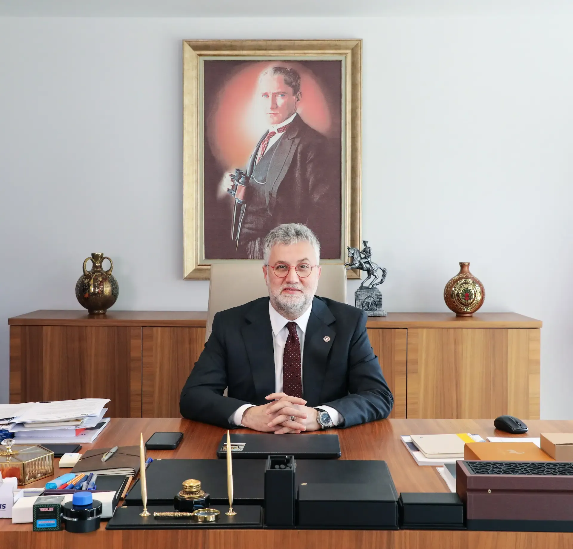 Prof. Dr. Ersoy Kocabıçak — جراح أعصاب